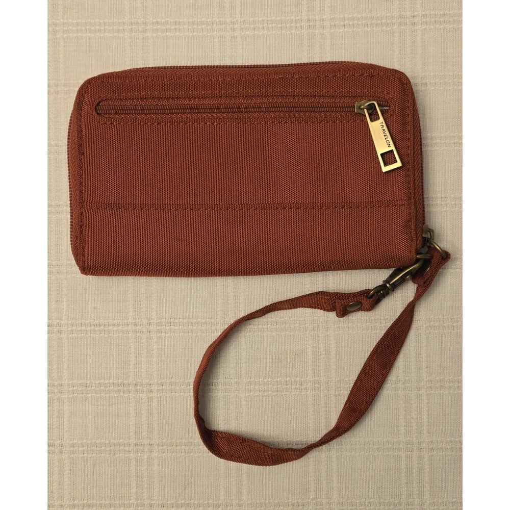EUC Travelon Safe ID RFID Blocking Red Wine Burgundy Zip Clutch Wallet Wristlet